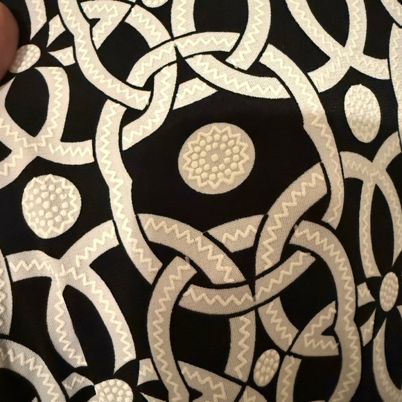 Signature by Robbie Bee Black and White Sheath Midi Dress - Picture 2 of 7